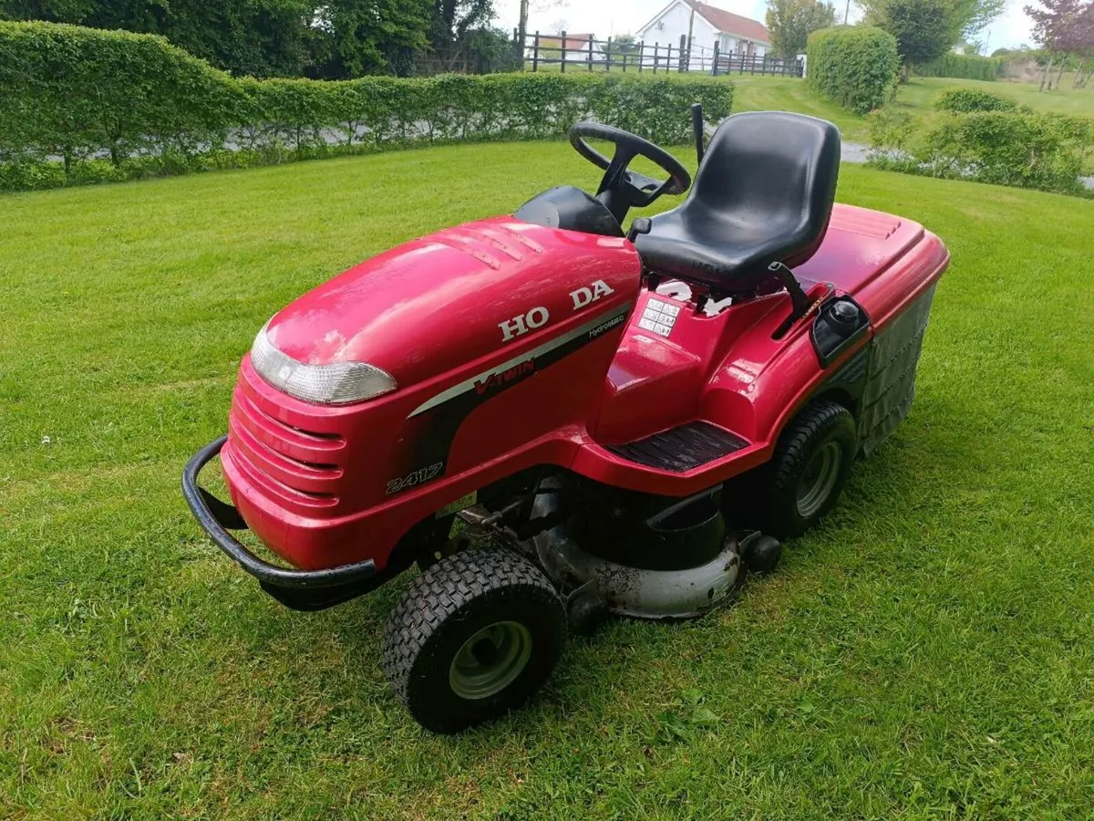 Ride on mower - Image 1