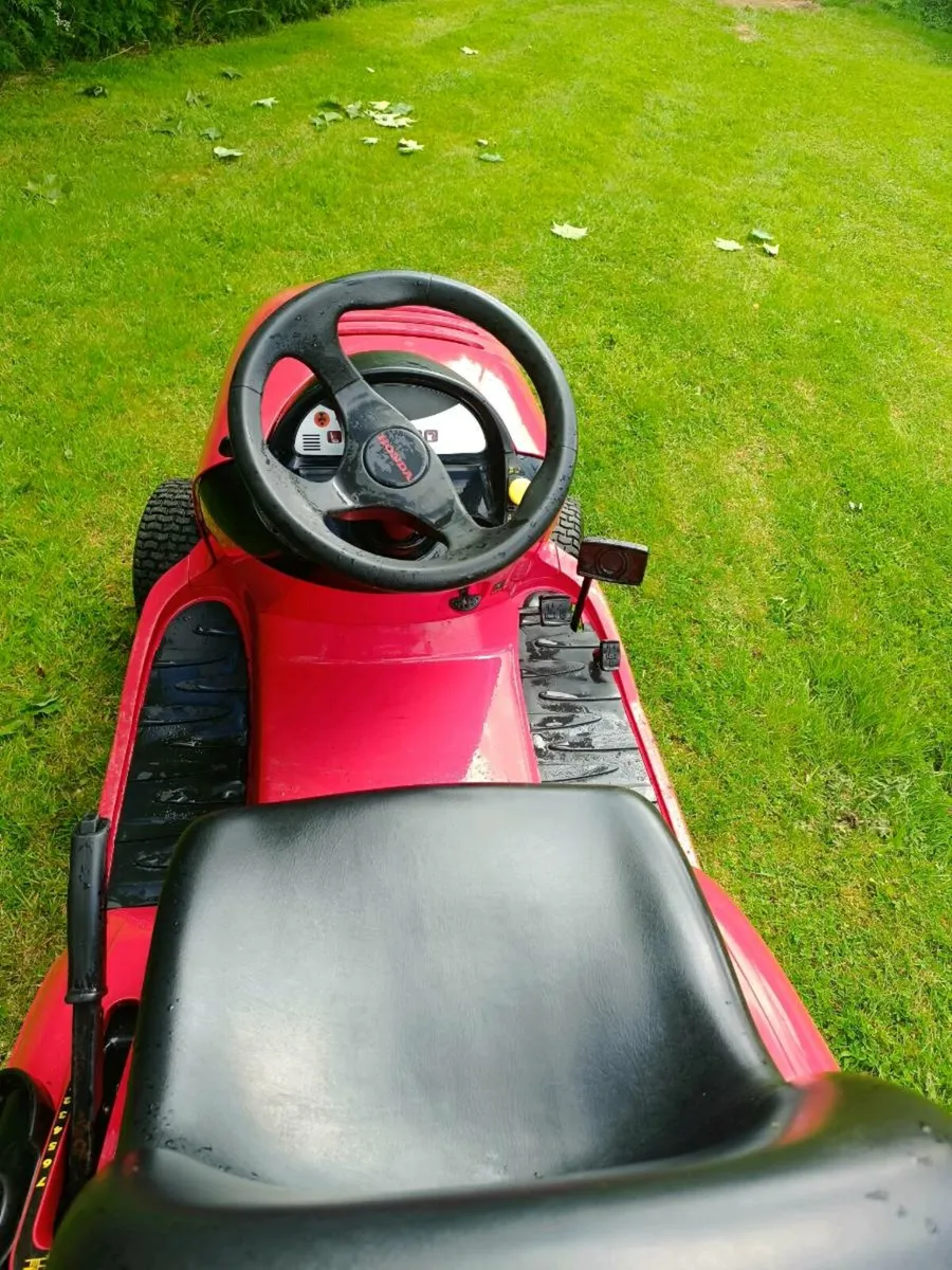 Ride on mower - Image 4