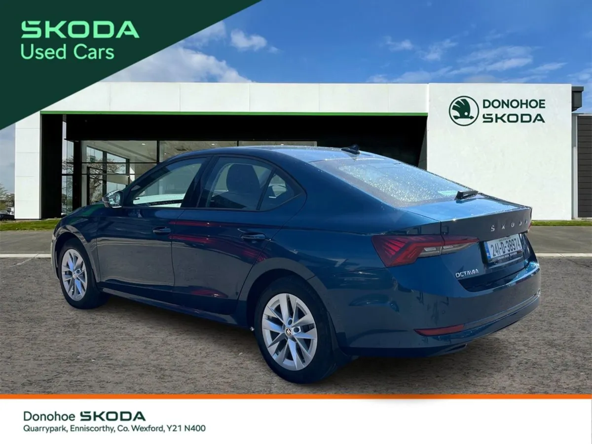 Skoda Octavia Ambition 2.0tdi 115HP Auto -used Ca - Image 4