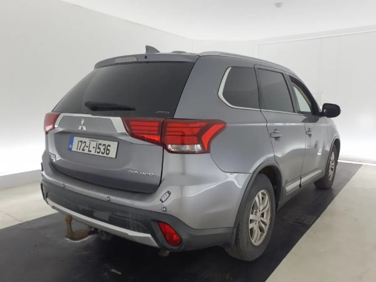 Mitsubishi Outlander Outl 4wd 6mt N1 17my 4dr - 2 - Image 3