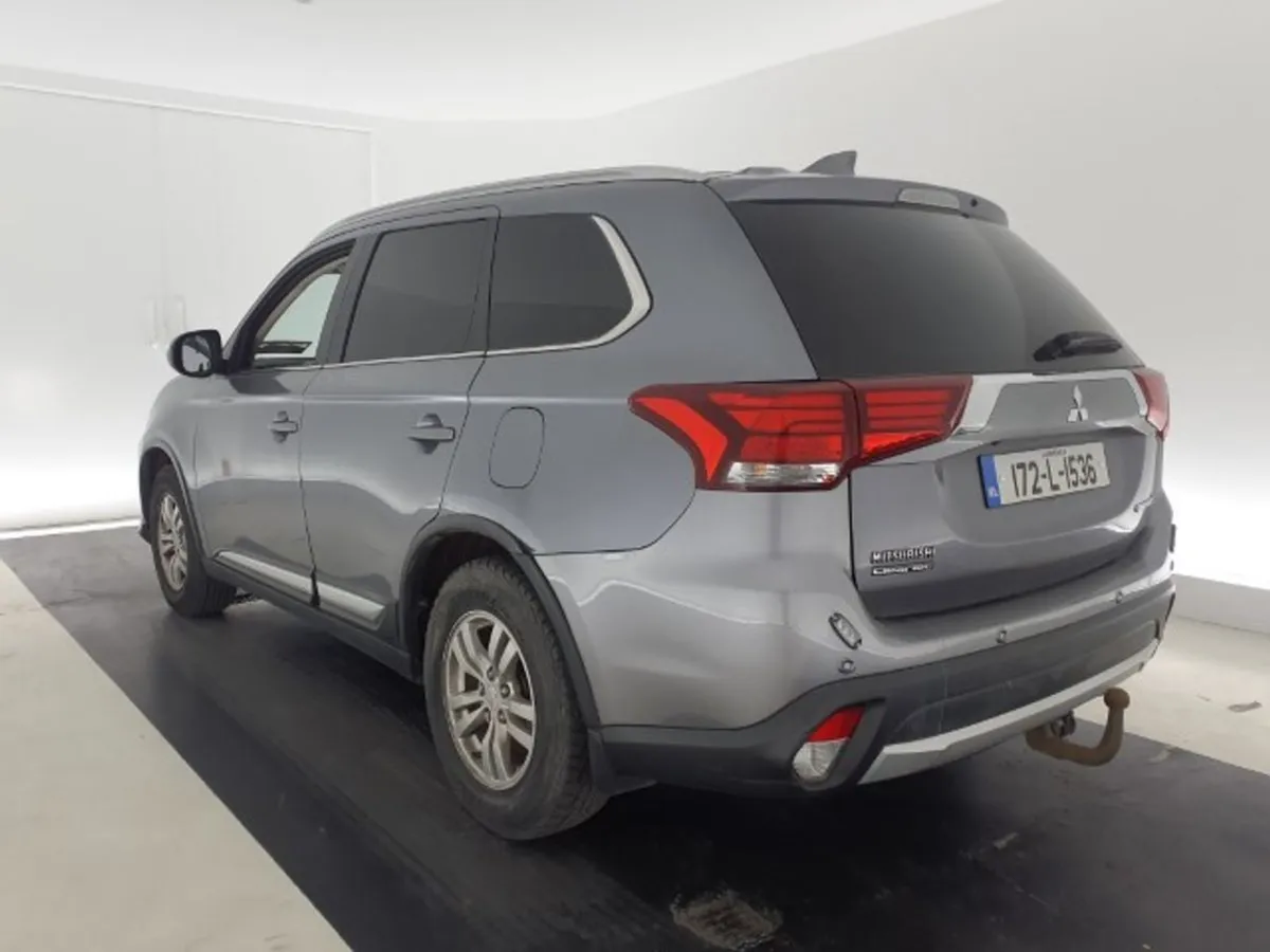 Mitsubishi Outlander Outl 4wd 6mt N1 17my 4dr - 2 - Image 4