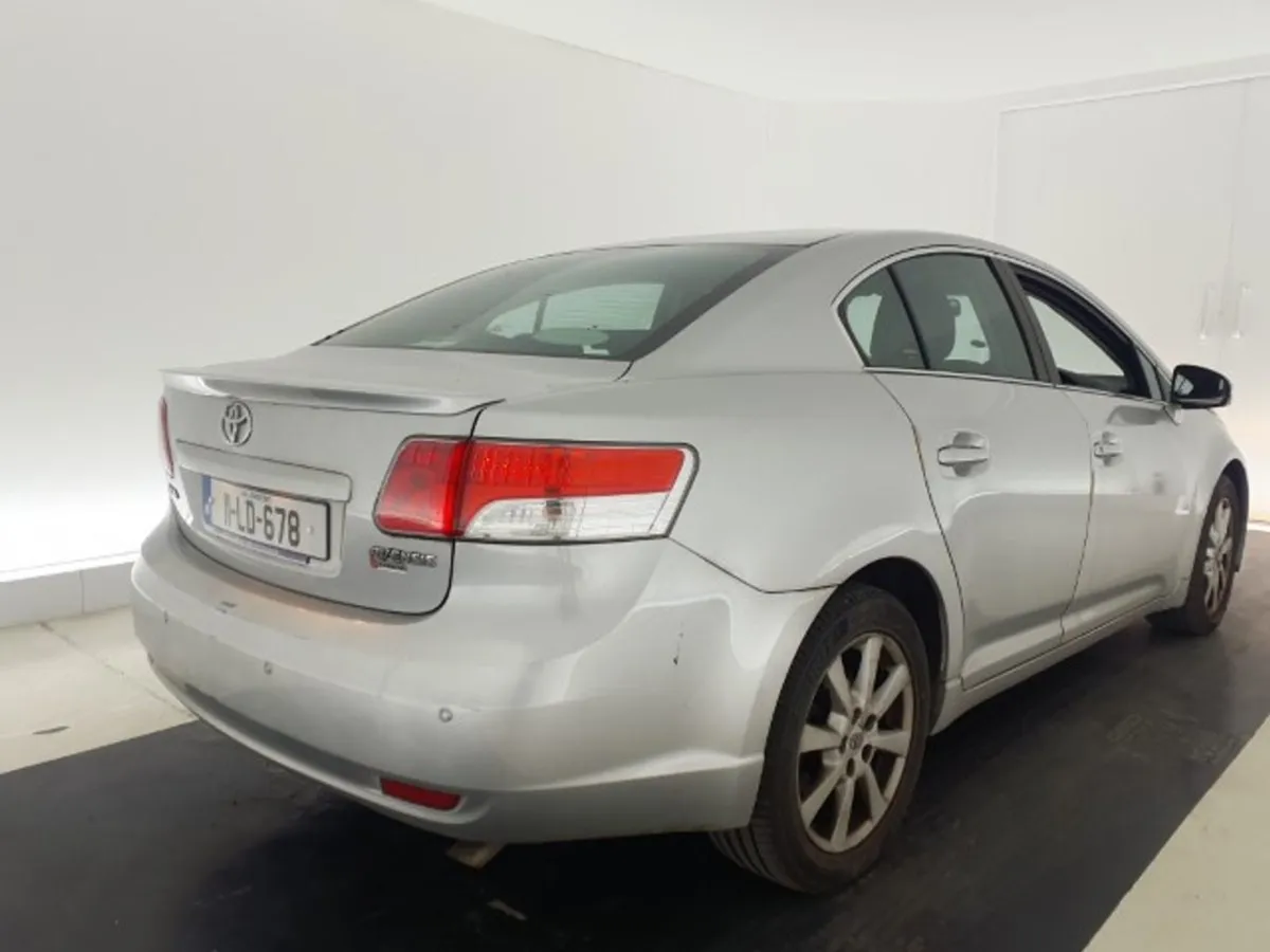 Toyota Avensis 2.0 D-4d Strata Dpf 4dr - 1998cc - Image 3