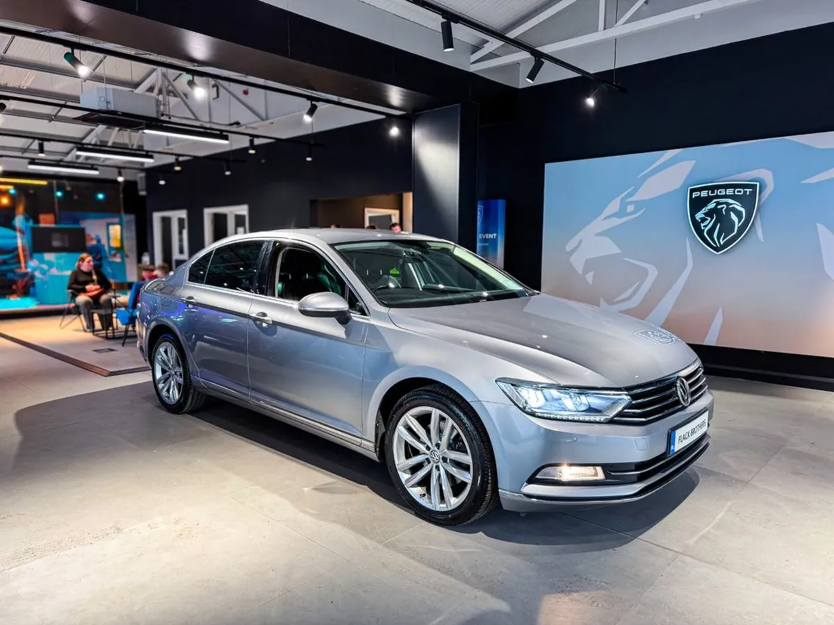 2018 Volkswagen Passat Highline 1.6TDI Manual - Image 3