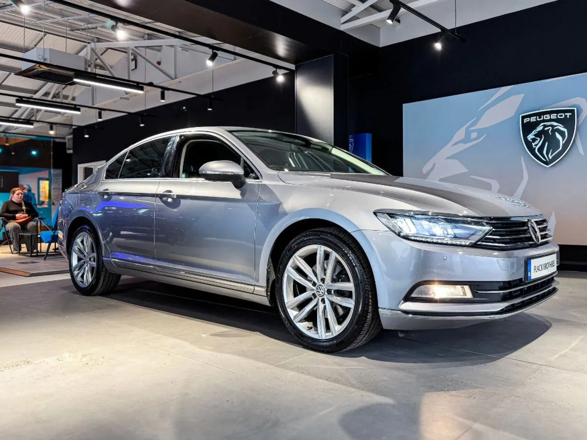 2018 Volkswagen Passat Highline 1.6TDI Manual - Image 1