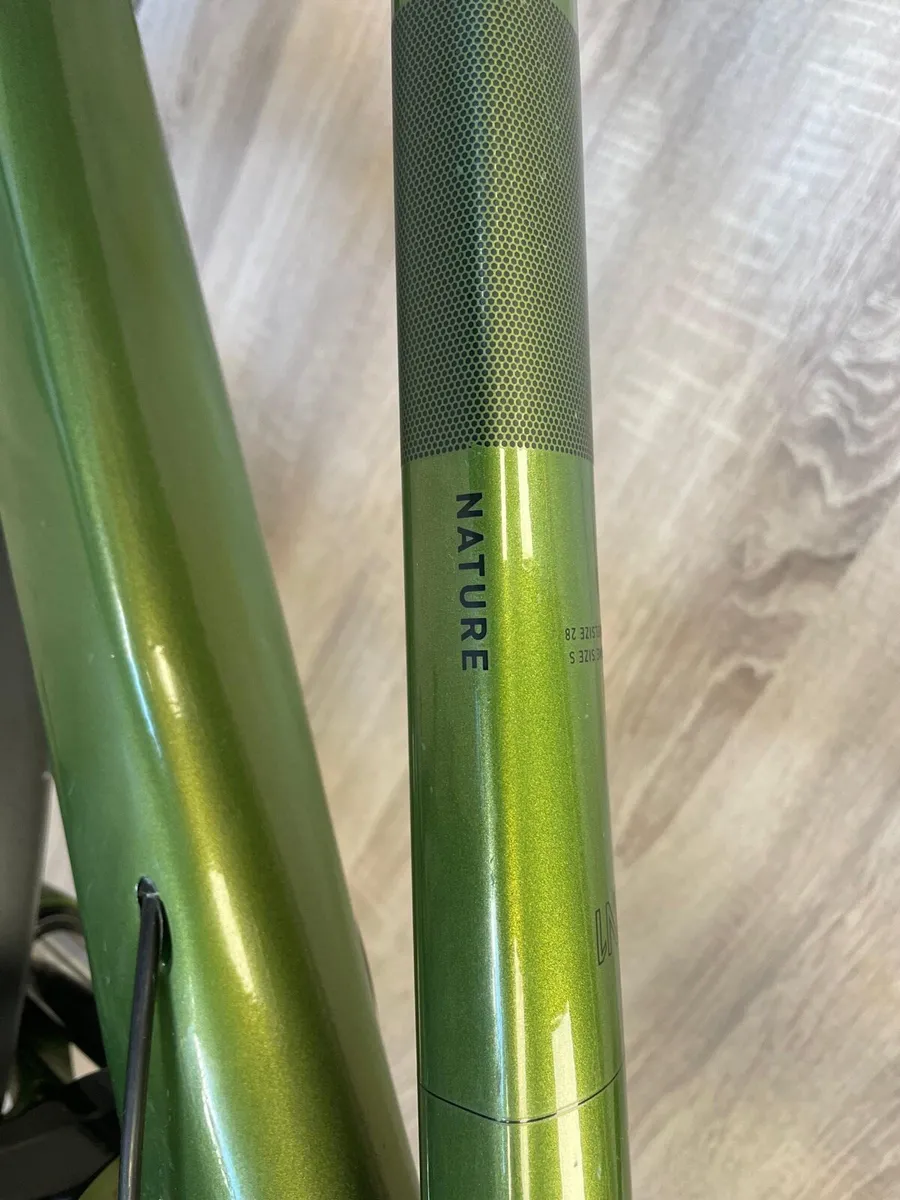 Cube nature hybrid bike (As new) - Image 4