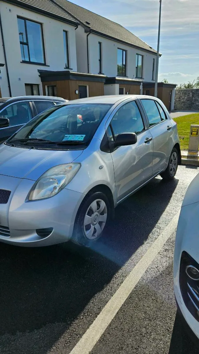 Toyota Yaris - Image 2