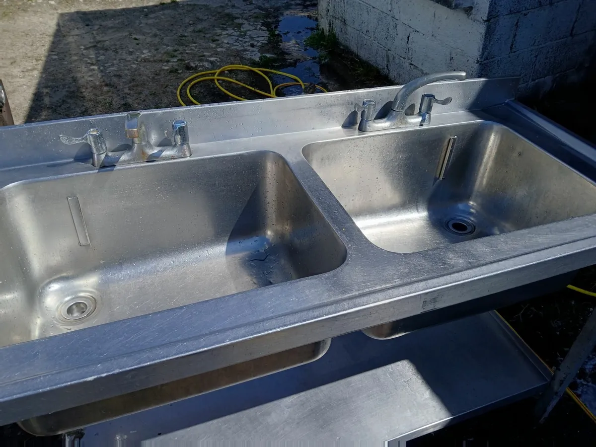 Stainless steel sink /double sink delivered - Image 1