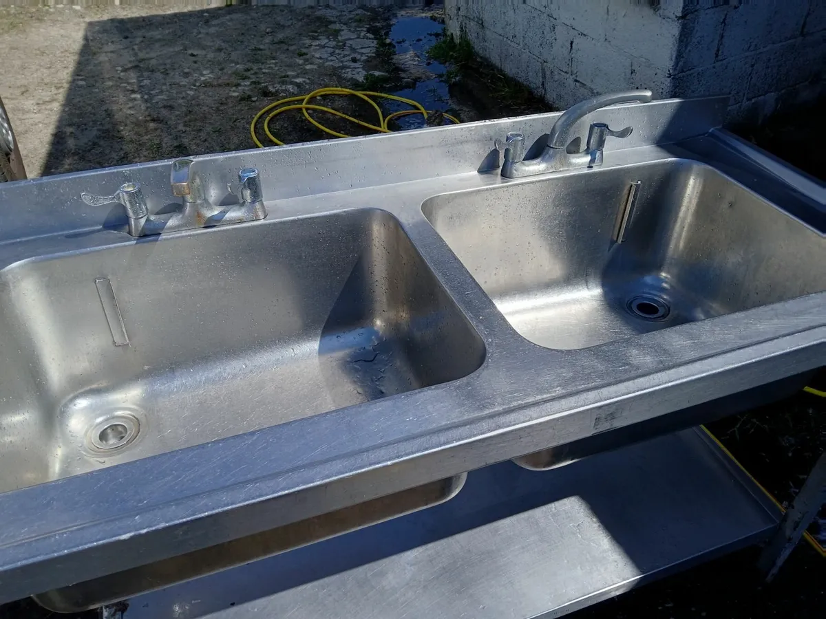 Stainless steel sink /double sink delivered - Image 4