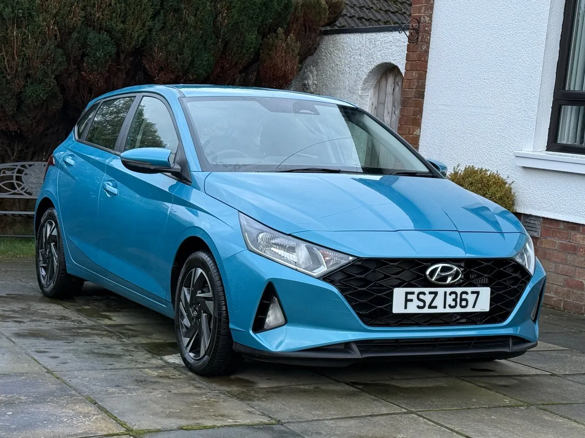 Hyundai i20 2021 SE CONNECT DCT HYBRID - Image 2