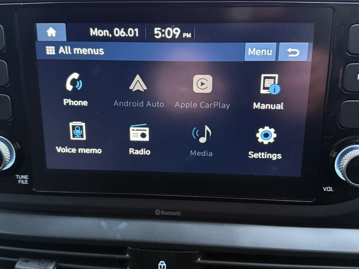 Hyundai i20 2021 SE CONNECT DCT HYBRID - Image 4