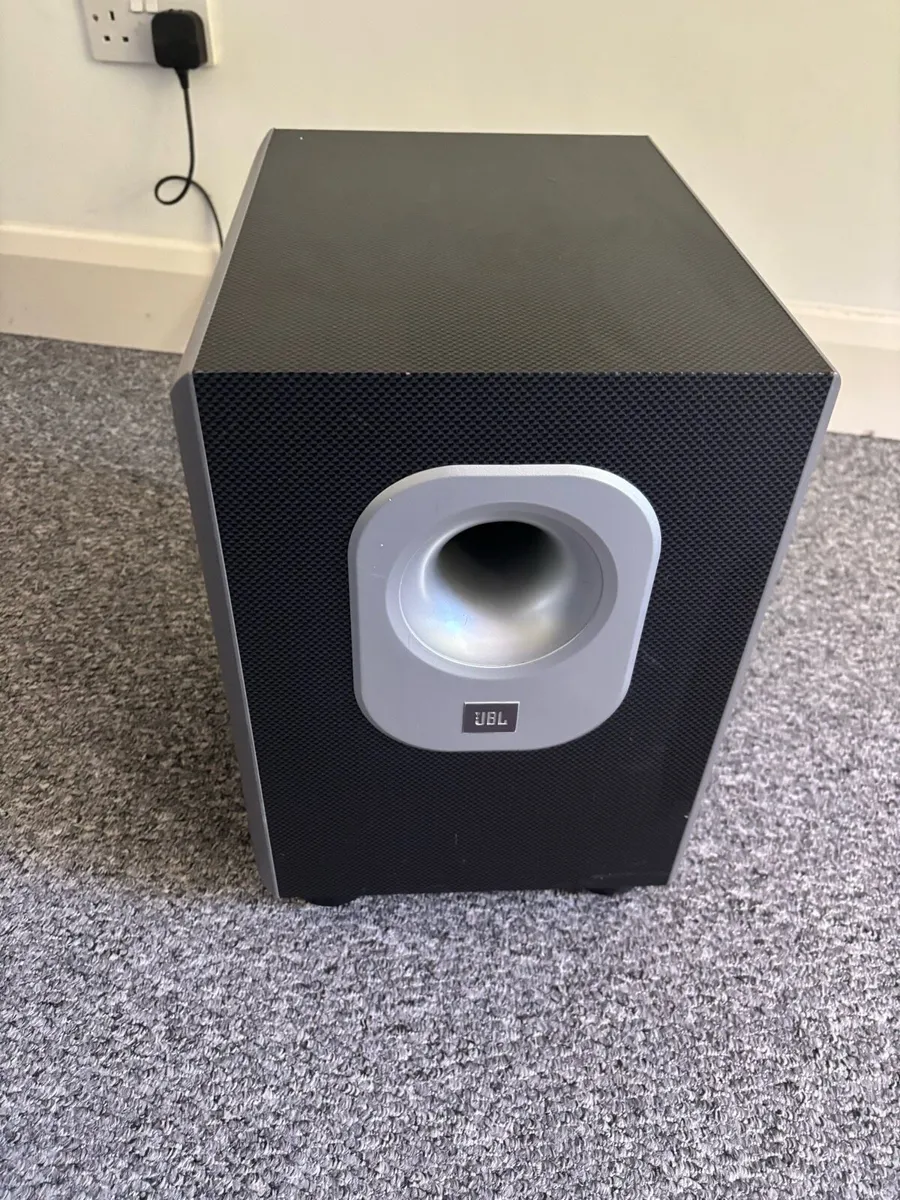 Jbl active subwoofer - Image 1