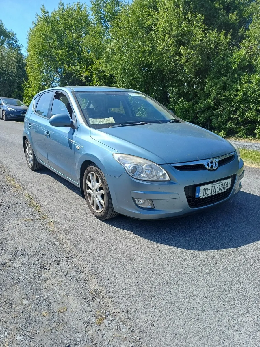 Hyundai i30 2010 - Image 1