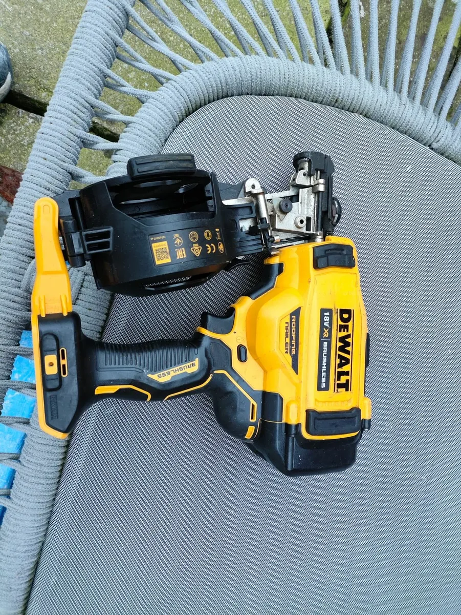 DeWalt dcn45rn nail gun. Body only