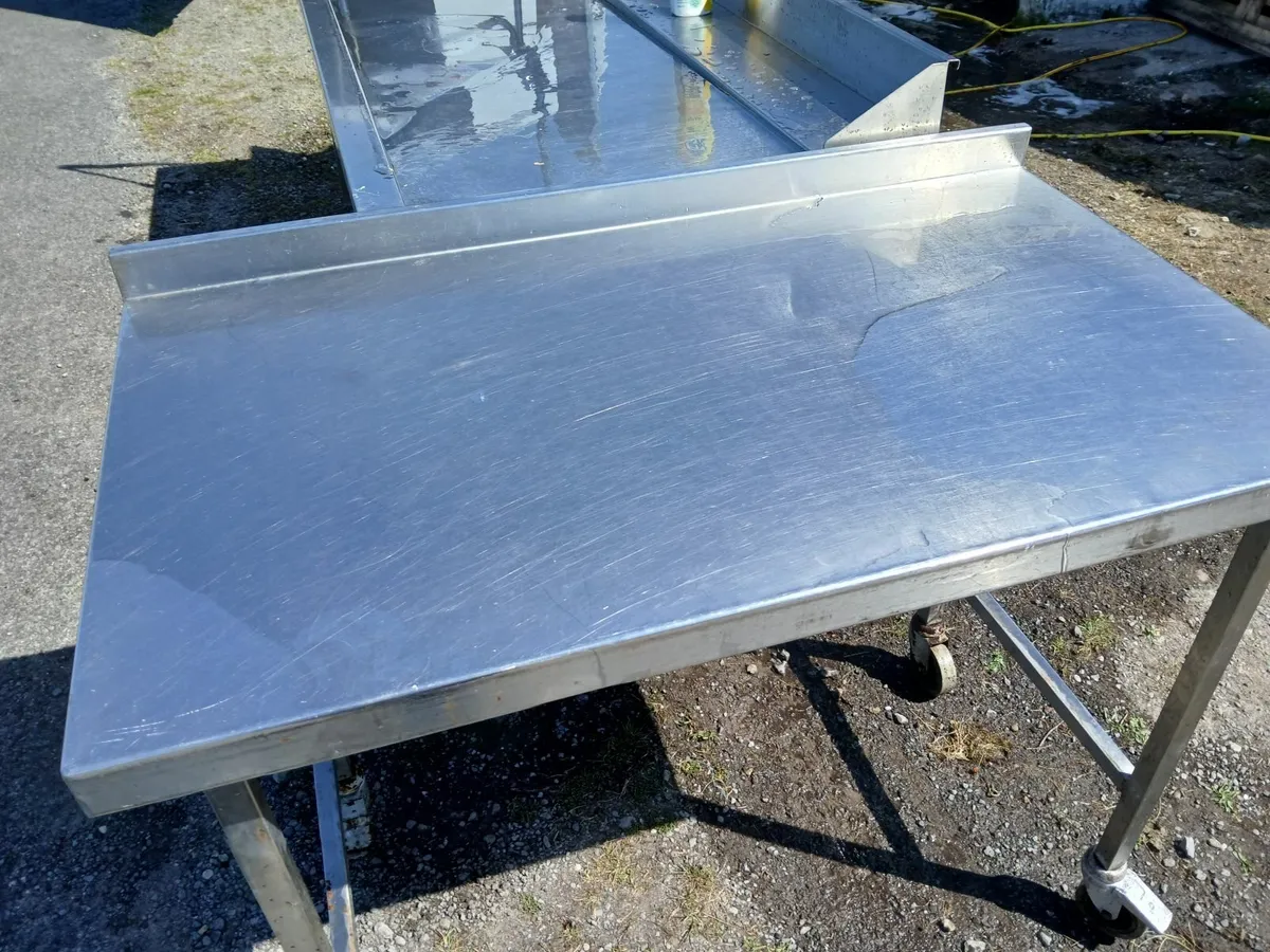 Stainless steel table on wheels delivered - Image 3