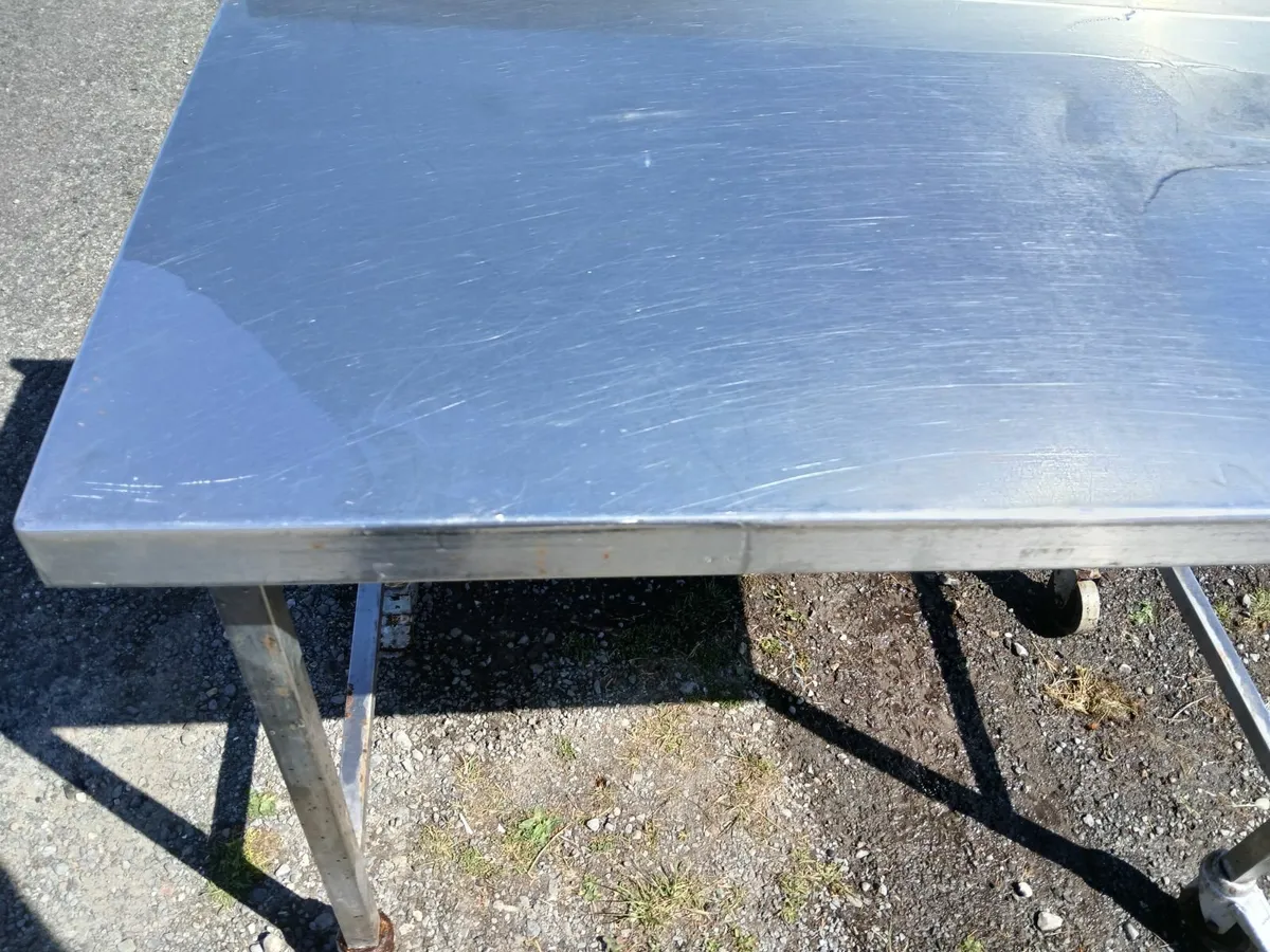 Stainless steel table on wheels delivered - Image 4