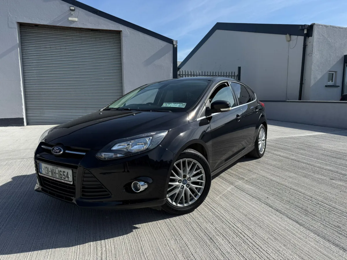 2013 Ford Focus 1.0 Petrol Ecoboost ZETEC - Image 1