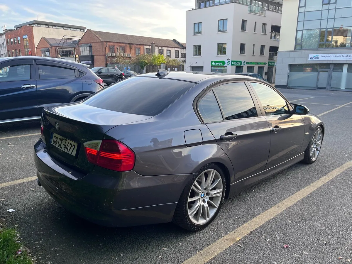 BMW e90 318d - Image 3
