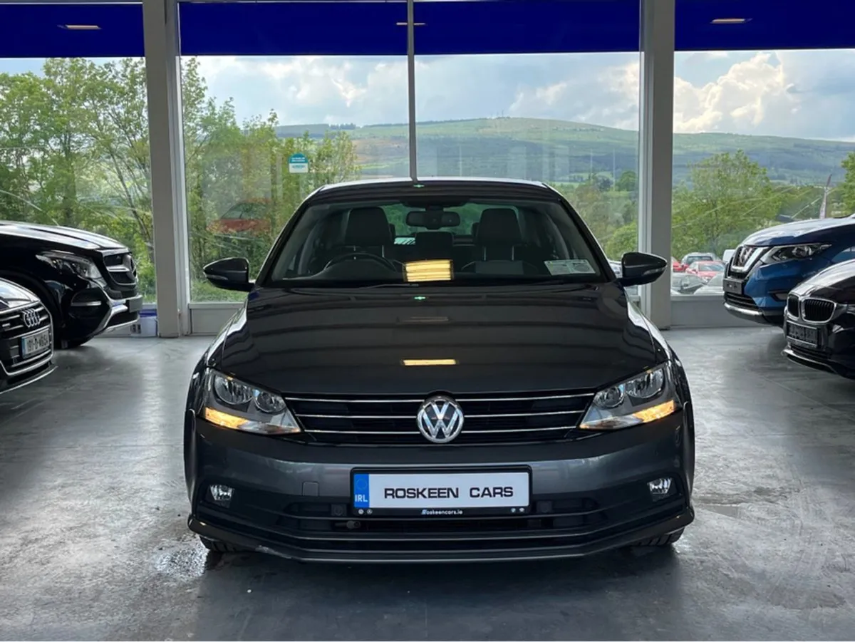 Volkswagen Jetta Highline 2.0 TDI Manual 5speed 1 - Image 2