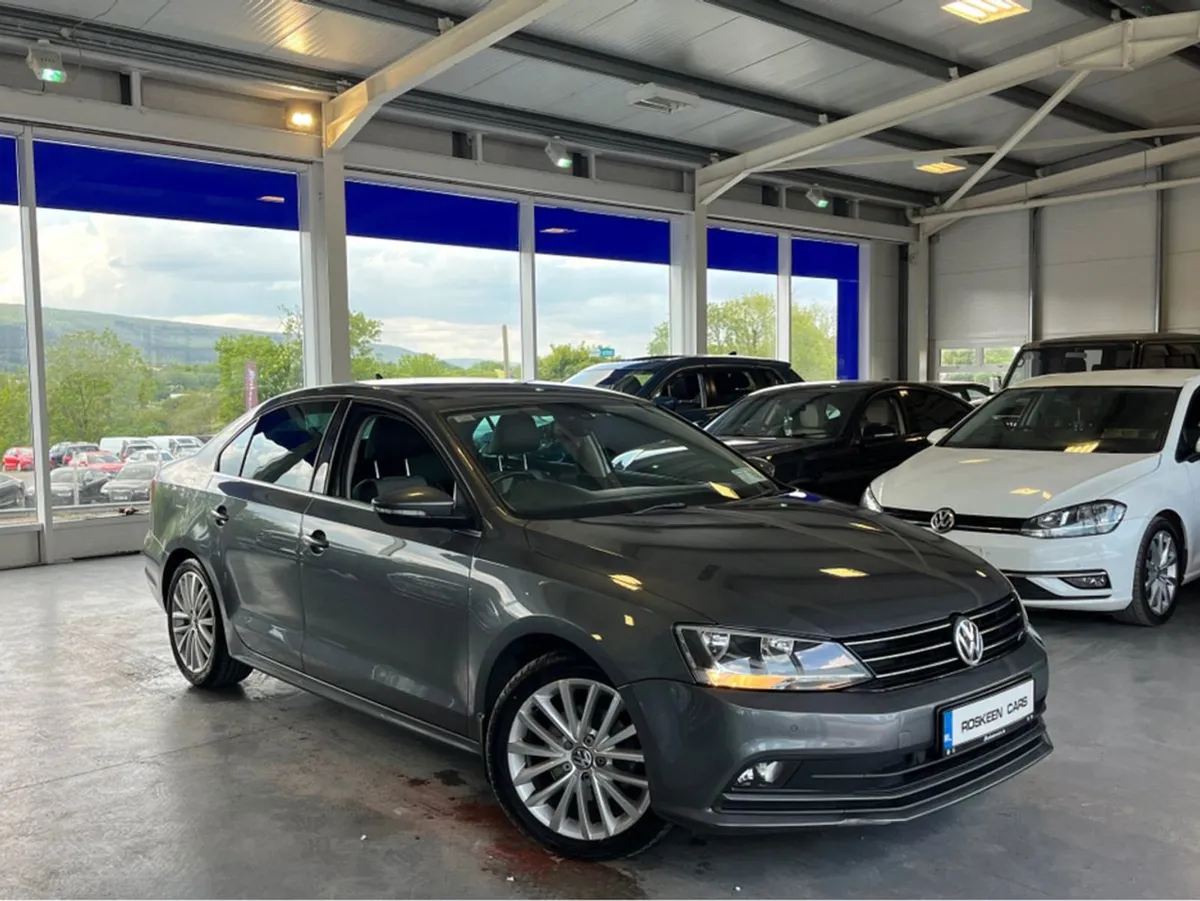 Volkswagen Jetta Highline 2.0 TDI Manual 5speed 1 - Image 3