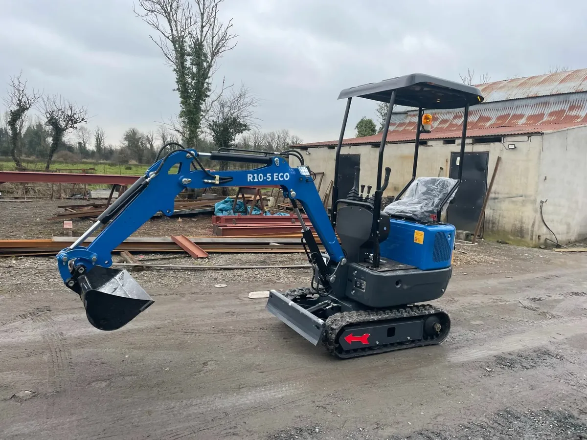 Rippa R10-5 Diesel Micro Digger - Image 1