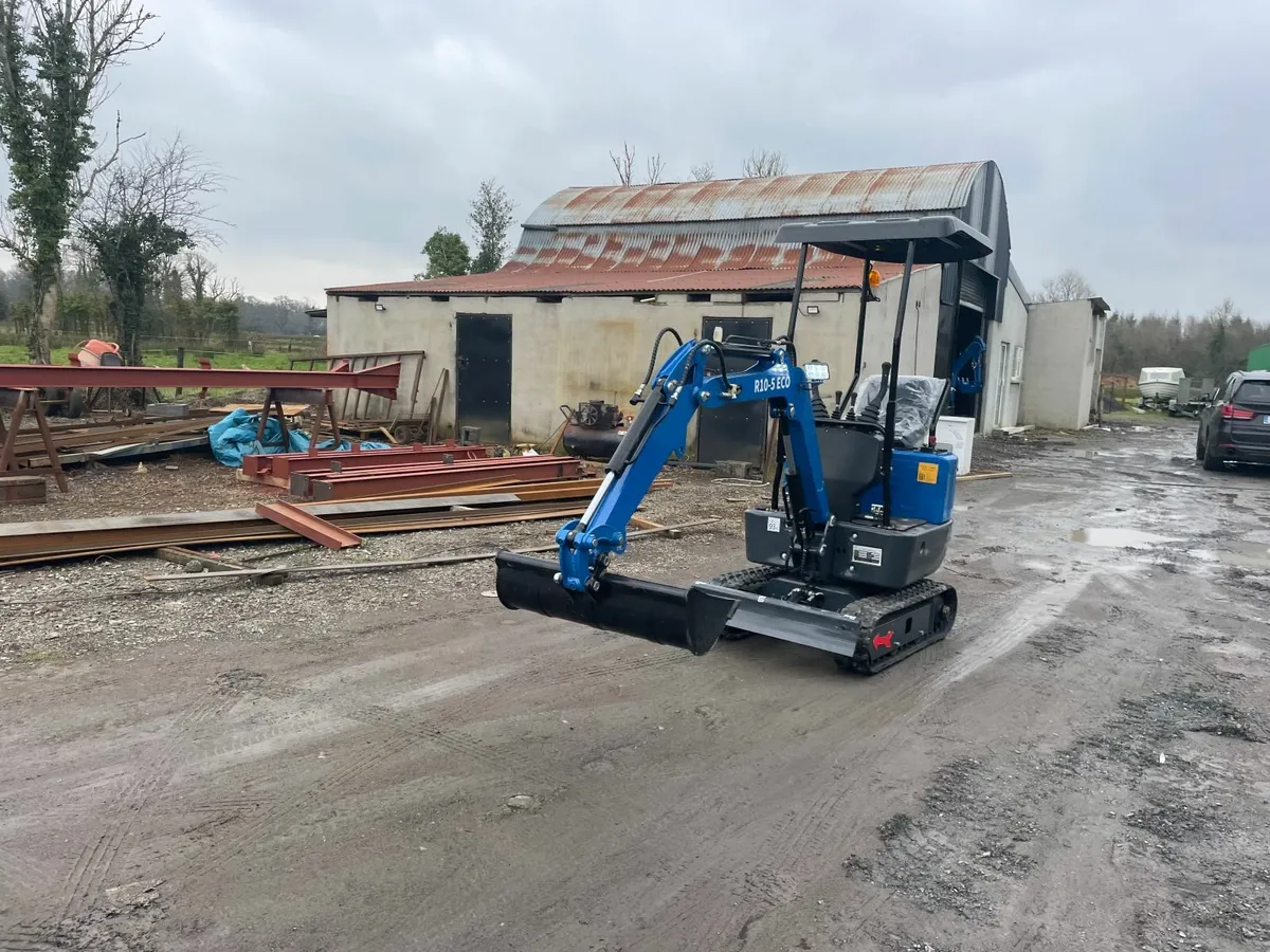 Rippa R10-5 Diesel Micro Digger - Image 2