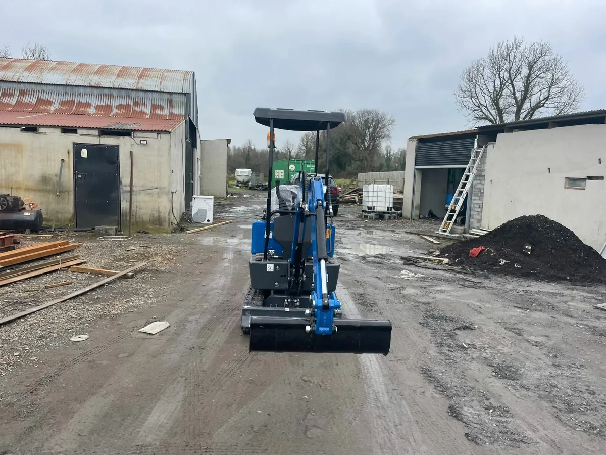 Rippa R10-5 Diesel Micro Digger - Image 3