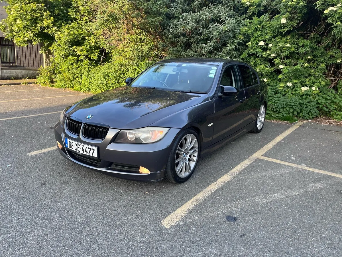 BMW e90 318d - Image 1