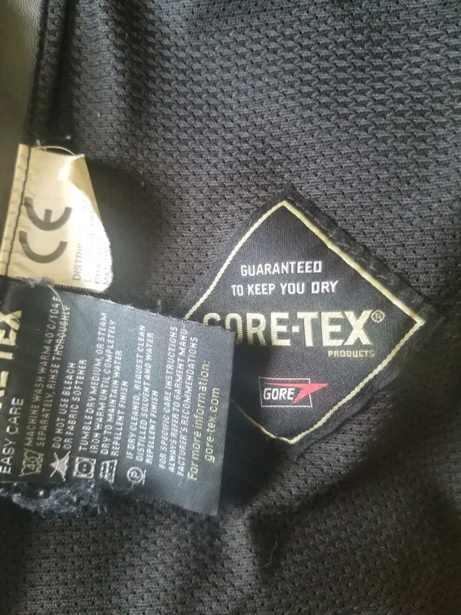 Craghoppers waterproof goretex jacket - Image 4