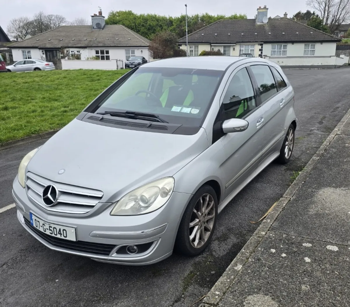 Mercedes - Image 1