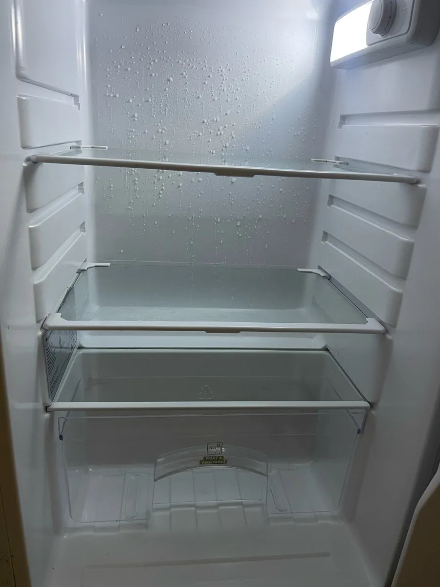 Perfect condition fridge and freezer - Image 4