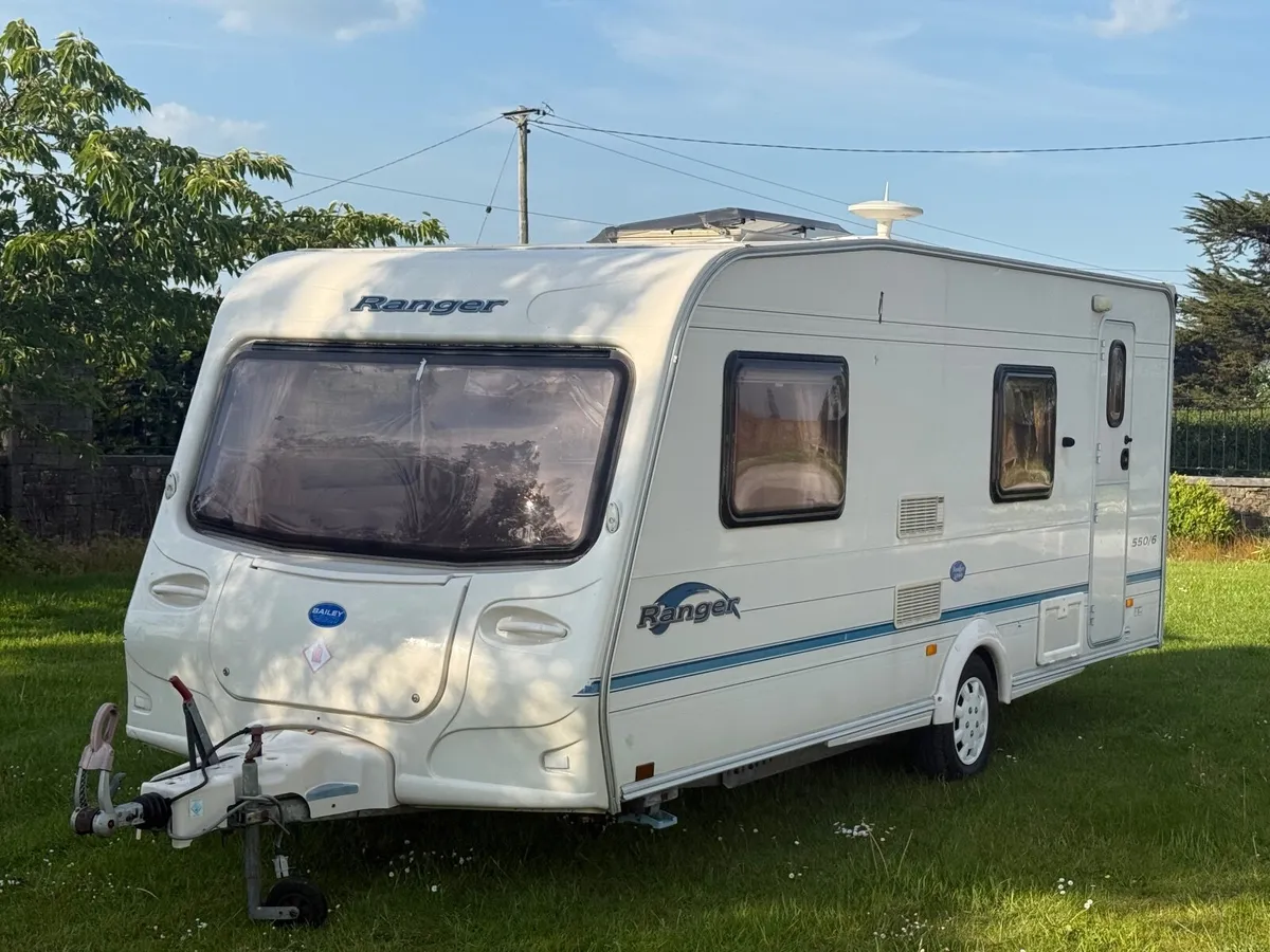 Bailey Ranger 6 berth caravan  fixed bunk beds - Image 1