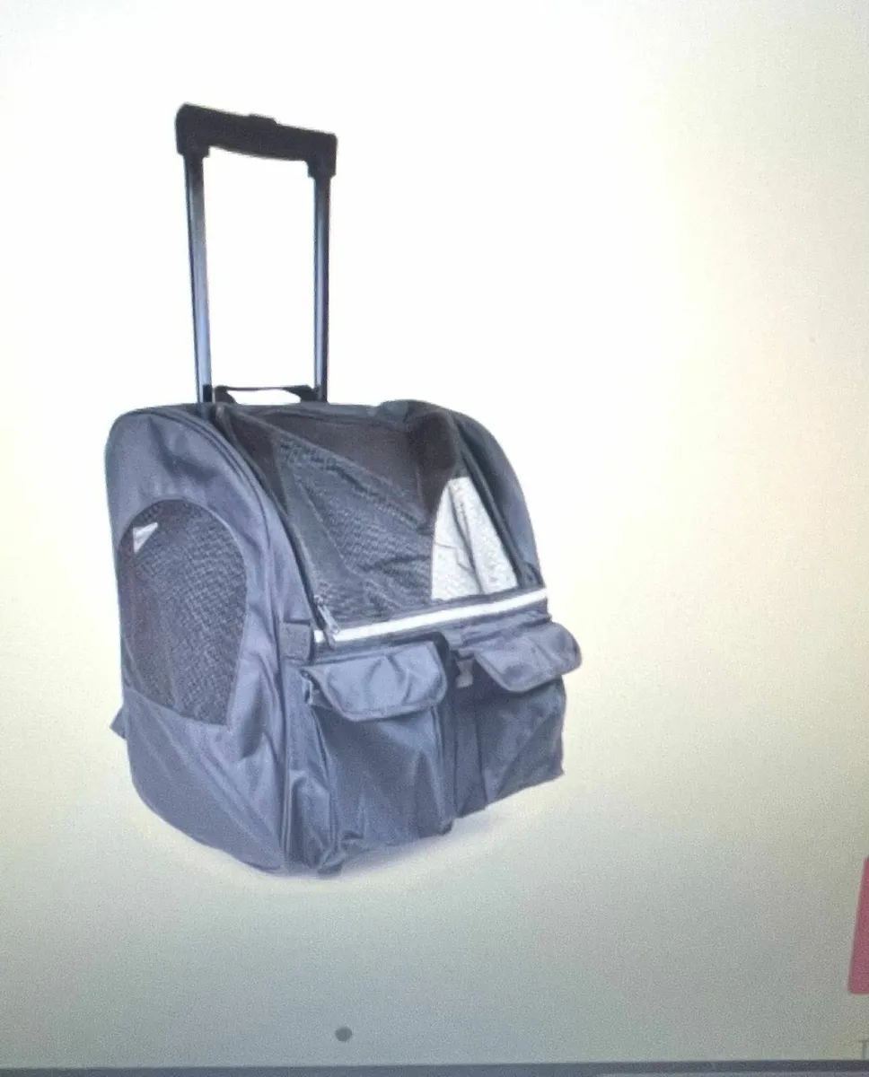cat or small dog carrier  on wheels or back - Image 2