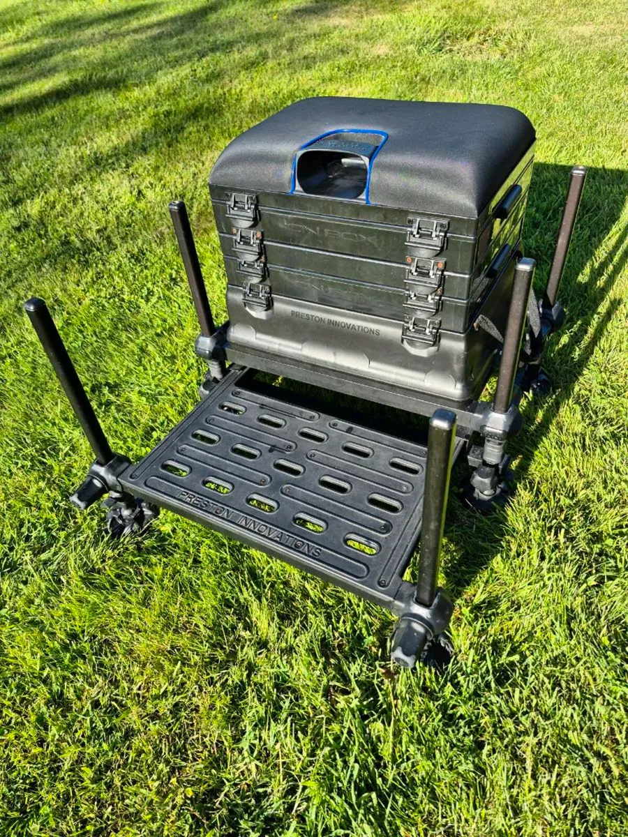 Fishing seat box - Image 4