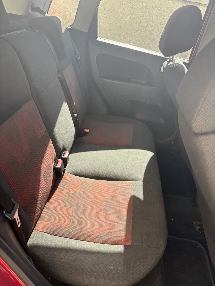 Ford Fiesta 2006 - Image 2