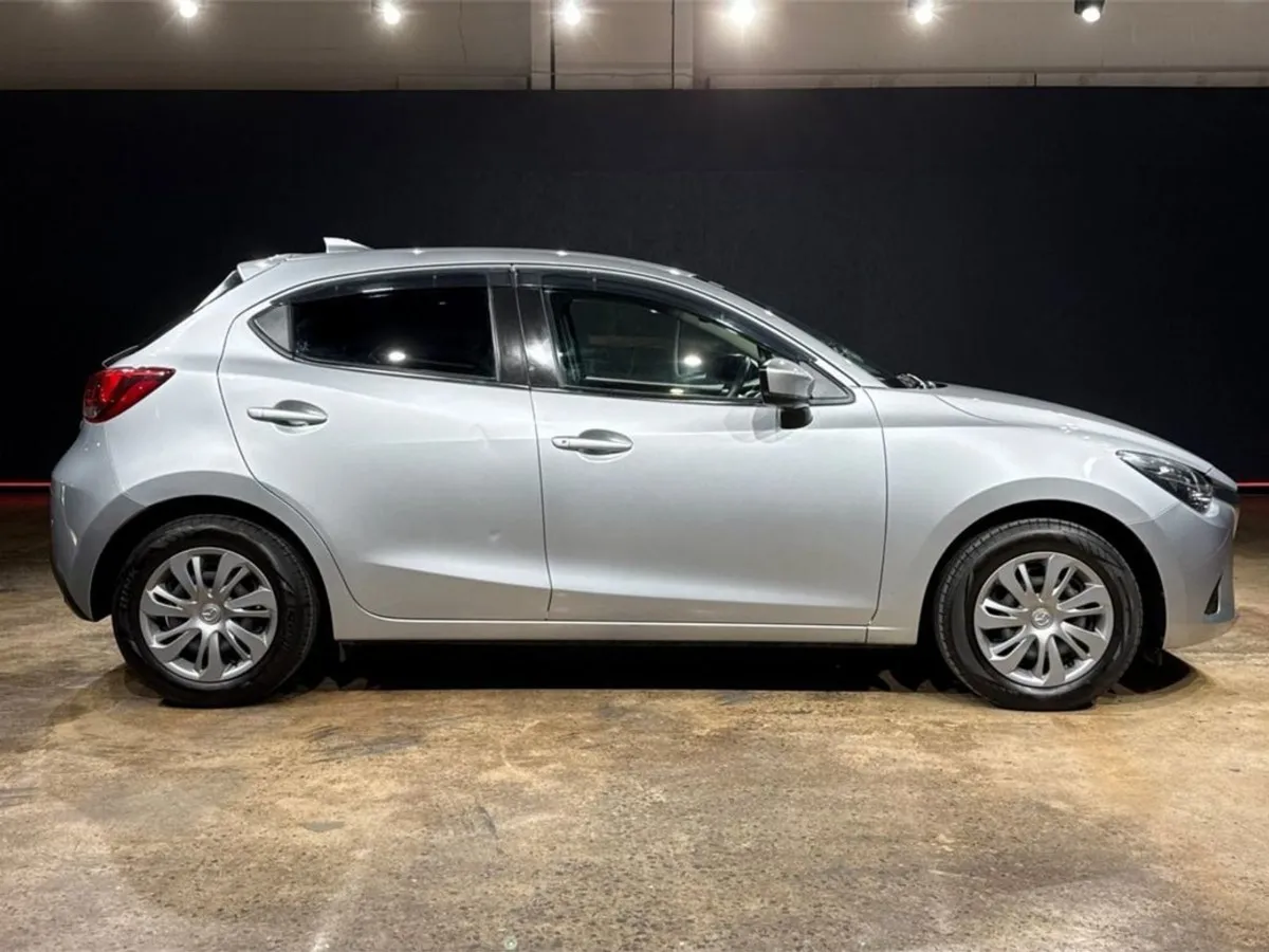 Mazda Demio 1.3 Automatic - Image 2