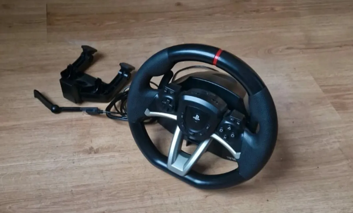 Hori Steering Wheel suitable for ps5/ps4/pc - Image 4