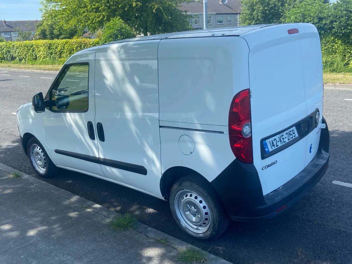 2014 WHITE VAUXHALL COMBO 1.3 CDTI NO DOE OR TAX - Image 2