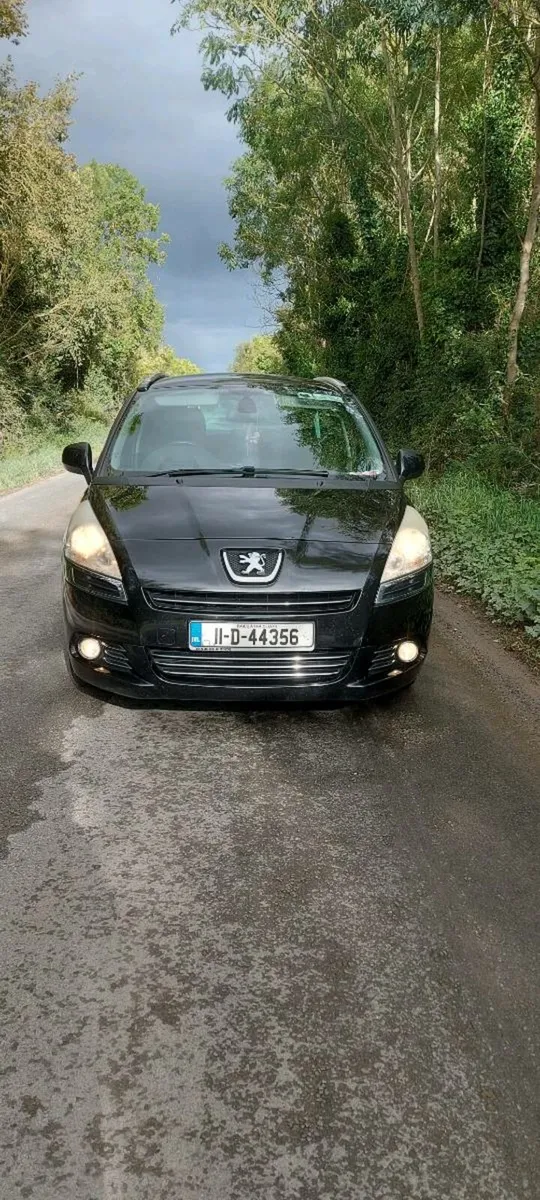 Peugeot 5008 - Image 1