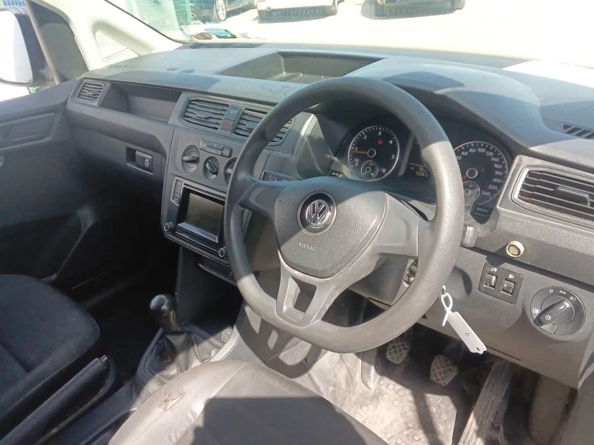 Volkswagen Caddy PVM TDI 102HP M5F 1968 - Image 4