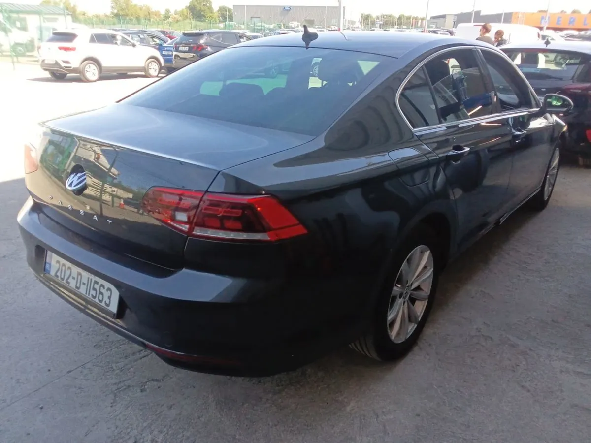 Volkswagen Passat Business 2.0tdi M6F 150 - Image 4
