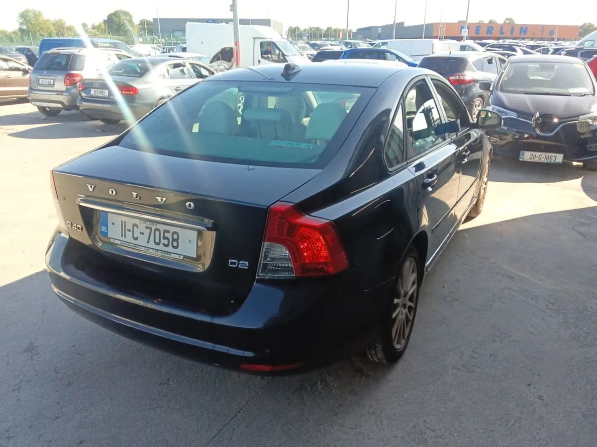 Volvo S40 D2 1.6d Drive SE LUX - Image 2