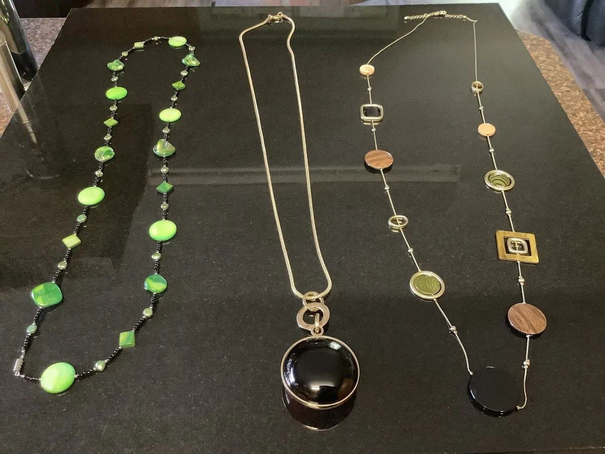 Necklaces X 3 - Image 1