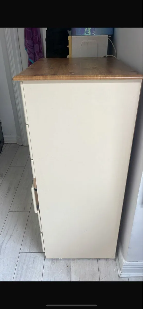 Wardrobe - Image 2