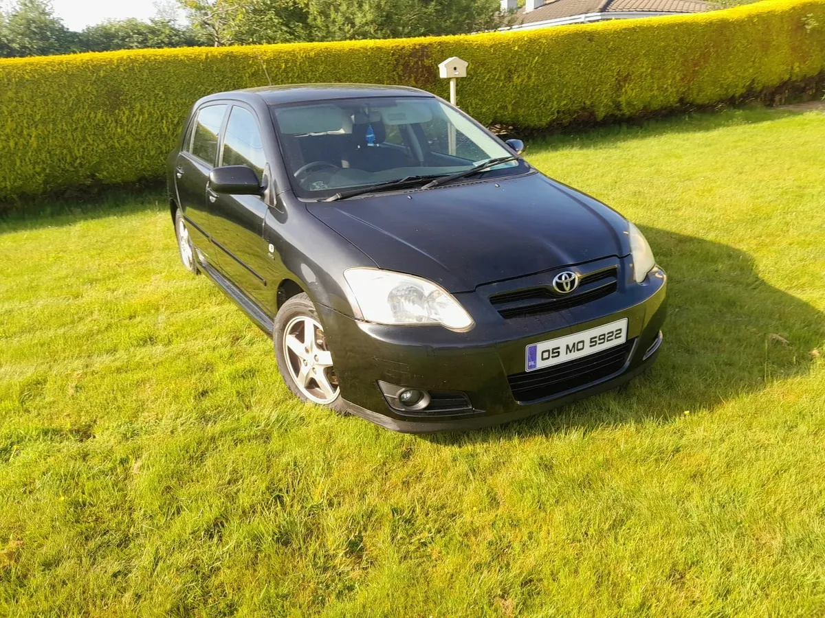 Toyota Corolla 2005 - Image 2