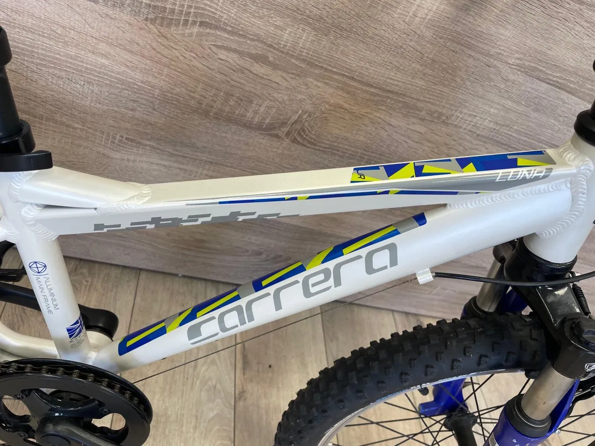 Carrera Luna 20 mountain bike (like new) - Image 4