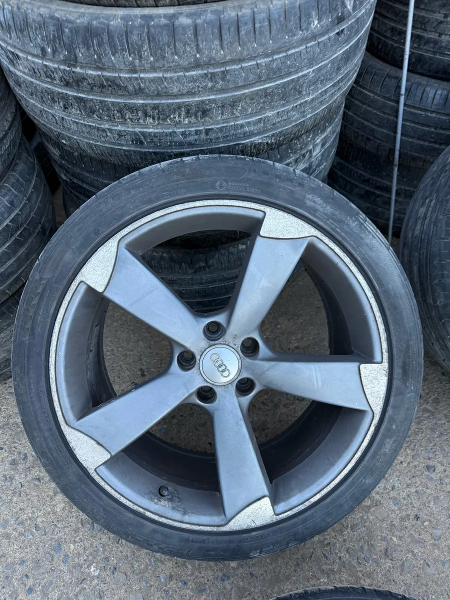 19” Ttrs - Image 2