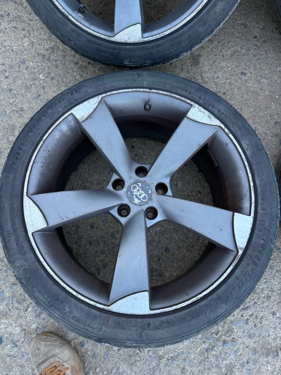 19” Ttrs - Image 3