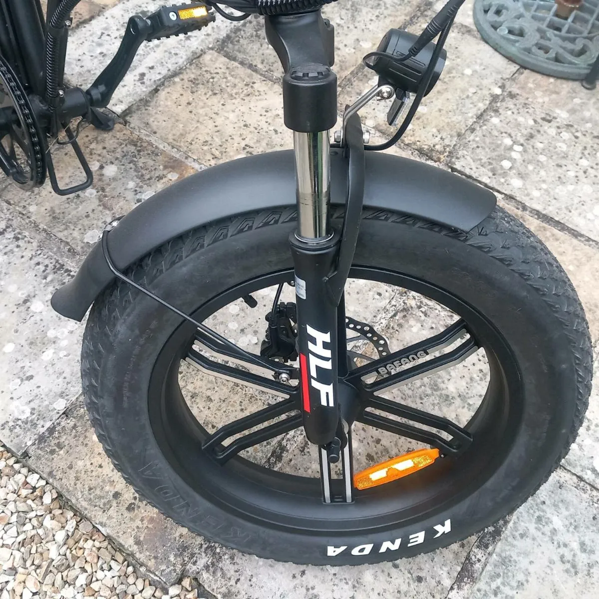 Electric bike - Image 3
