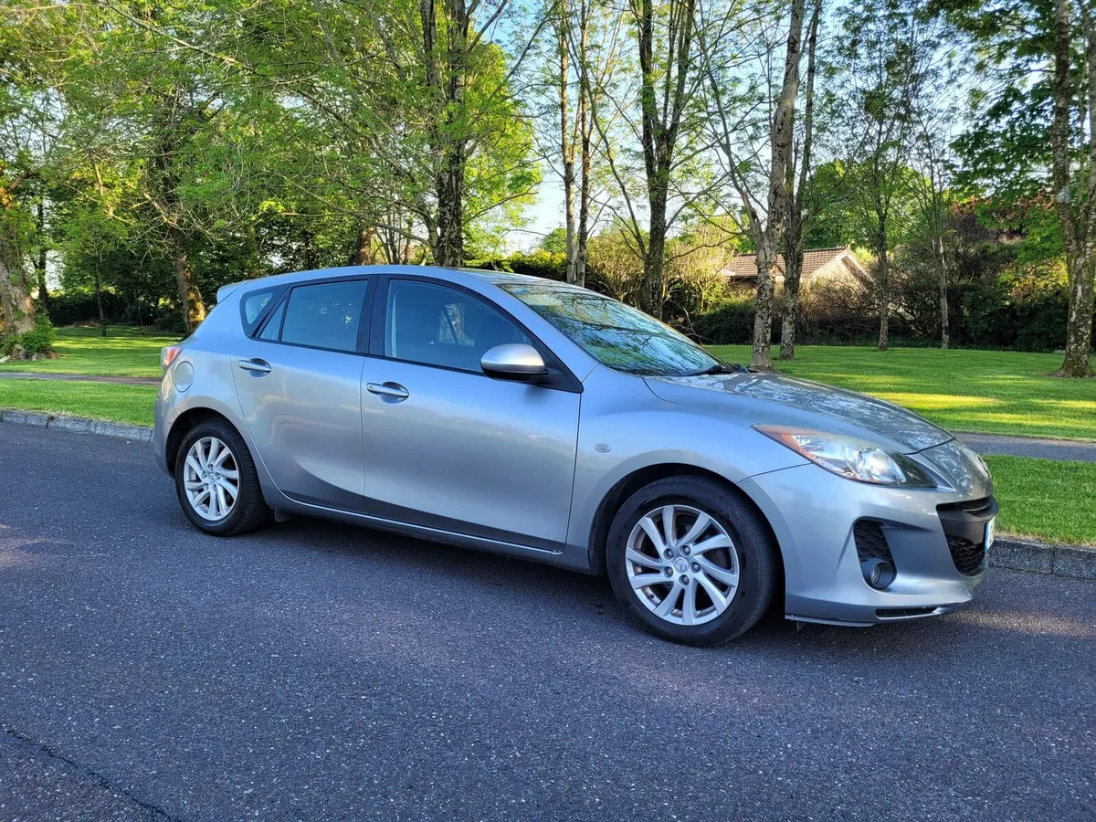 CLEAN 2012 MAZDA 3 1.6 DIESEL. - Image 1