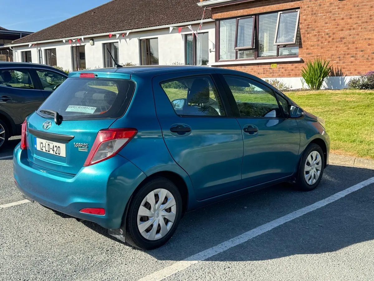 2012 Toyota Yaris NEW NCT 05-2026 TAX 06-2025 - Image 3